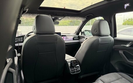 Volkswagen Tiguan, 2024 год, 4 587 000 рублей, 9 фотография