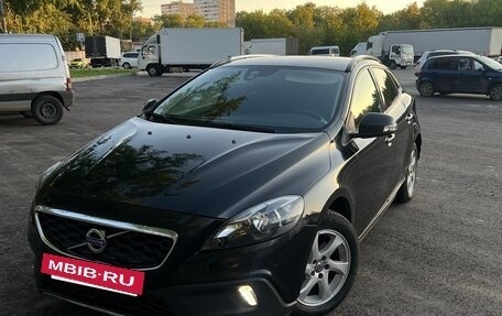 Volvo V40 Cross Country I, 2013 год, 920 000 рублей, 3 фотография