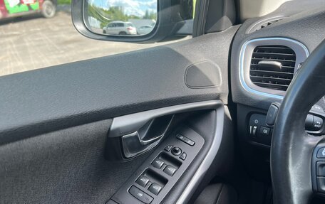 Volvo V40 Cross Country I, 2013 год, 920 000 рублей, 15 фотография