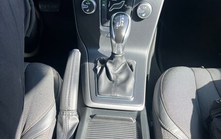 Volvo V40 Cross Country I, 2013 год, 920 000 рублей, 16 фотография