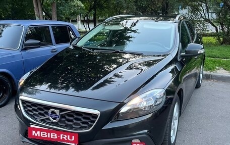 Volvo V40 Cross Country I, 2013 год, 920 000 рублей, 7 фотография