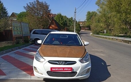 Hyundai Solaris II рестайлинг, 2013 год, 530 000 рублей, 8 фотография
