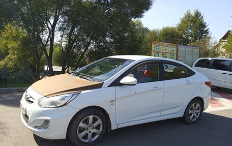 Hyundai Solaris II рестайлинг, 2013 год, 530 000 рублей, 27 фотография