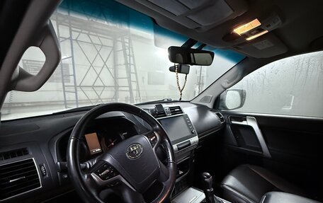 Toyota Land Cruiser Prado 150 рестайлинг 2, 2021 год, 6 400 000 рублей, 9 фотография