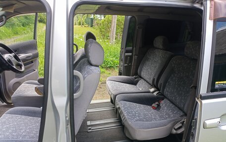 Nissan Serena II, 2001 год, 500 000 рублей, 6 фотография