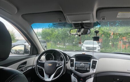Chevrolet Cruze II, 2012 год, 800 000 рублей, 10 фотография