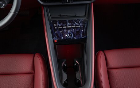 Porsche Macan, 2024 год, 13 890 000 рублей, 24 фотография