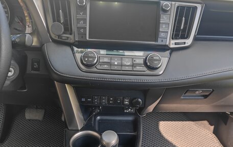 Toyota RAV4, 2014 год, 1 650 000 рублей, 11 фотография