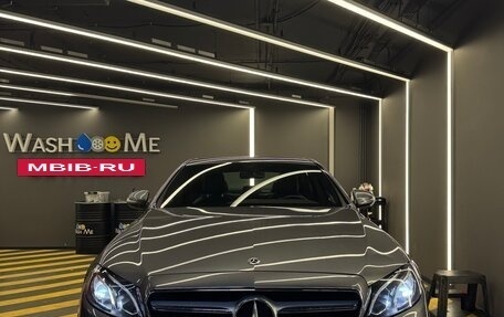 Mercedes-Benz E-Класс, 2018 год, 3 300 000 рублей, 10 фотография