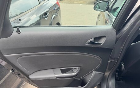 Opel Astra J, 2012 год, 930 000 рублей, 11 фотография