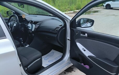 Hyundai Solaris II рестайлинг, 2012 год, 650 000 рублей, 2 фотография