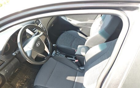 Hyundai Solaris II рестайлинг, 2016 год, 590 000 рублей, 4 фотография