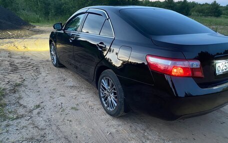 Toyota Camry, 2011 год, 1 400 000 рублей, 4 фотография