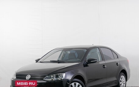 Volkswagen Jetta VI, 2013 год, 899 000 рублей, 3 фотография