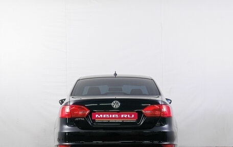 Volkswagen Jetta VI, 2013 год, 899 000 рублей, 5 фотография