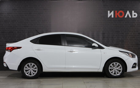 Hyundai Solaris II рестайлинг, 2018 год, 1 350 000 рублей, 5 фотография