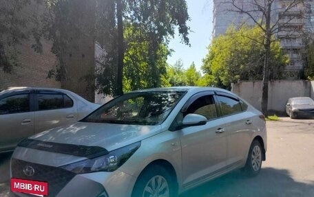 Hyundai Solaris II рестайлинг, 2021 год, 1 475 000 рублей, 4 фотография