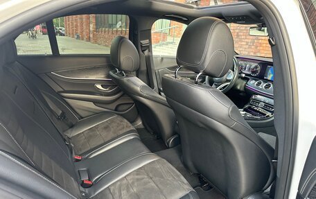 Mercedes-Benz E-Класс, 2017 год, 2 870 000 рублей, 9 фотография