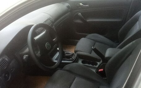 Skoda Superb III рестайлинг, 2004 год, 315 000 рублей, 3 фотография