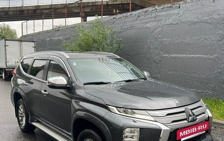 Mitsubishi Pajero Sport III рестайлинг, 2022 год, 4 200 000 рублей, 2 фотография