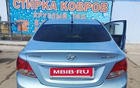 Hyundai Solaris II рестайлинг, 2013 год, 1 100 000 рублей, 5 фотография