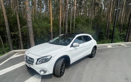 Mercedes-Benz GLA, 2018 год, 2 550 000 рублей, 3 фотография