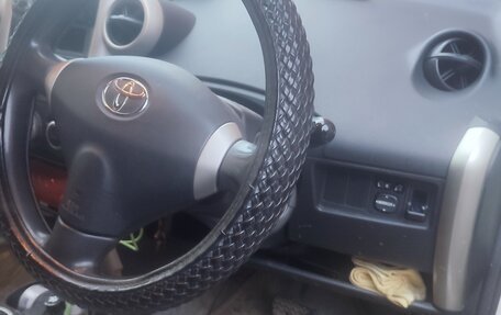 Toyota Ist II, 2002 год, 400 000 рублей, 11 фотография