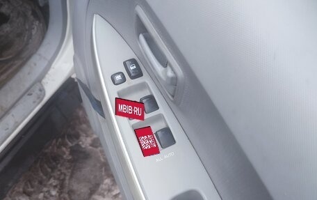 Toyota Ist II, 2002 год, 400 000 рублей, 13 фотография