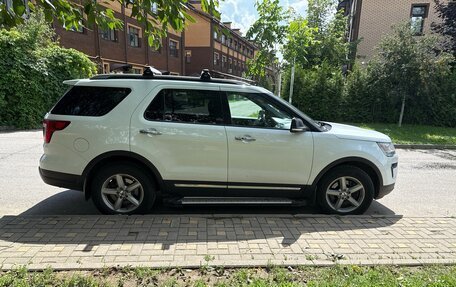 Ford Explorer VI, 2018 год, 3 000 000 рублей, 2 фотография