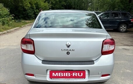 Renault Logan II, 2020 год, 800 000 рублей, 3 фотография