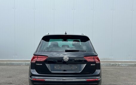 Volkswagen Tiguan II, 2019 год, 3 070 000 рублей, 7 фотография