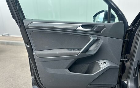 Volkswagen Tiguan II, 2019 год, 3 070 000 рублей, 14 фотография