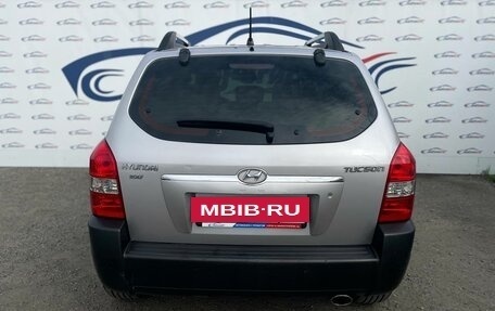 Hyundai Tucson III, 2005 год, 890 000 рублей, 4 фотография