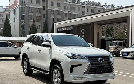 Toyota Fortuner II, 2019 год, 3 220 000 рублей, 3 фотография