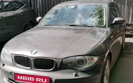 BMW 1 серия, 2007 год, 750 000 рублей, 1 фотография