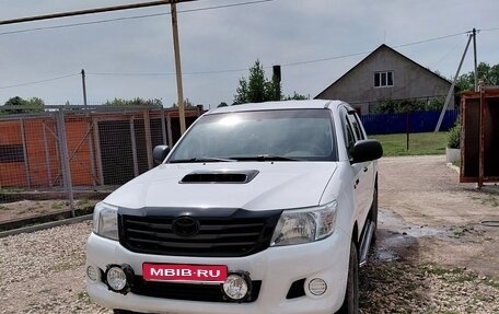 Toyota Hilux VII, 2013 год, 2 550 000 рублей, 1 фотография
