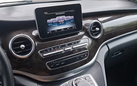 Mercedes-Benz V-Класс, 2018 год, 4 150 000 рублей, 2 фотография