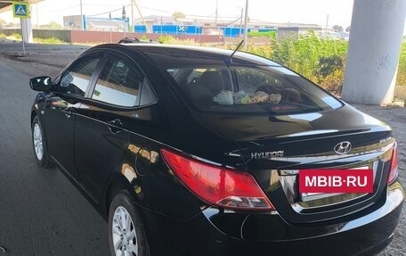 Hyundai Solaris II рестайлинг, 2014 год, 990 000 рублей, 10 фотография