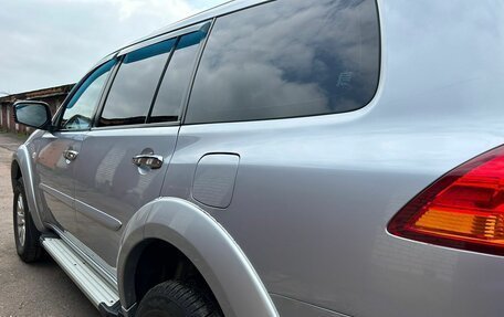 Mitsubishi Pajero Sport II рестайлинг, 2012 год, 1 980 000 рублей, 10 фотография