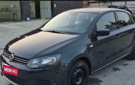 Volkswagen Polo VI (EU Market), 2012 год, 900 000 рублей, 3 фотография