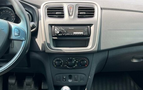 Renault Sandero II рестайлинг, 2016 год, 850 000 рублей, 11 фотография