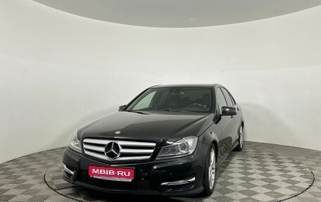 Mercedes-Benz C-Класс, 2013 год, 1 350 000 рублей, 1 фотография