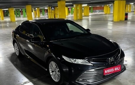 Toyota Camry, 2018 год, 3 790 000 рублей, 3 фотография
