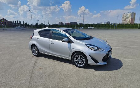 Toyota Aqua I, 2017 год, 1 200 000 рублей, 2 фотография