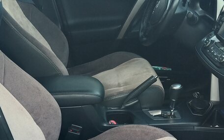 Toyota RAV4, 2019 год, 2 470 000 рублей, 4 фотография