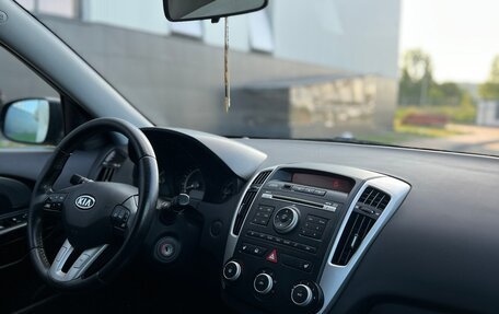 KIA cee'd I рестайлинг, 2010 год, 770 000 рублей, 18 фотография