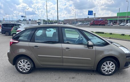 Citroen C4 Picasso II рестайлинг, 2010 год, 700 000 рублей, 3 фотография