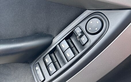 Citroen C4 Picasso II рестайлинг, 2010 год, 700 000 рублей, 8 фотография