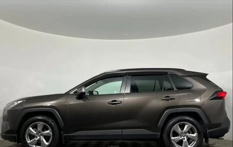 Toyota RAV4, 2021 год, 3 530 000 рублей, 8 фотография