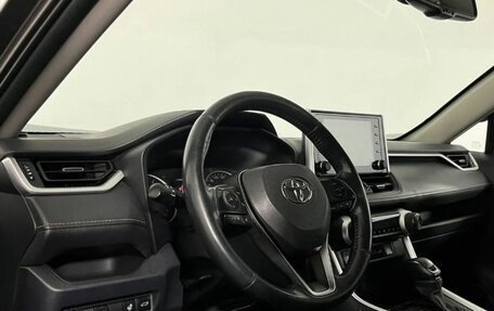 Toyota RAV4, 2021 год, 3 530 000 рублей, 18 фотография